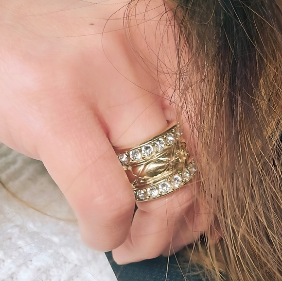 CHANEL COMĚTE CRYSTAL WIDE RING STATEMENT PIECE SIZE US EUC BOX - Picture 4 of 6